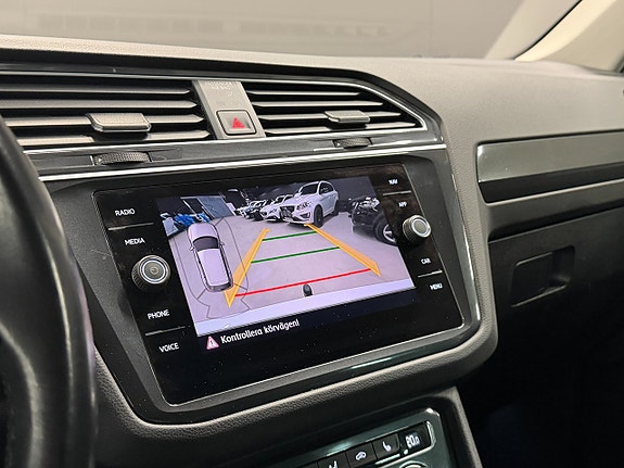 Volkswagen Tiguan 19 of 19