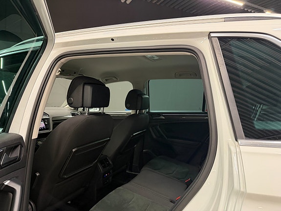 Volkswagen Tiguan 14 of 19