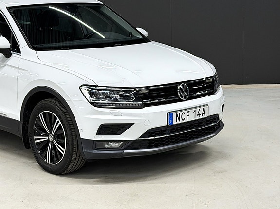 Volkswagen Tiguan 3 of 19