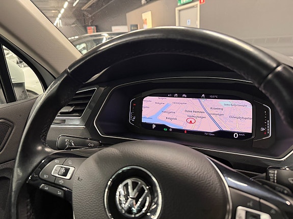 Volkswagen Tiguan 17 of 19