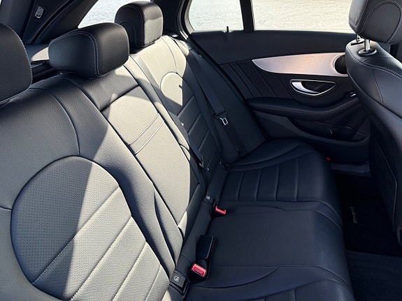 Mercedes-Benz C220 d 17 of 21