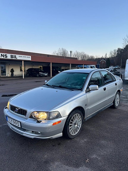 Volvo S40