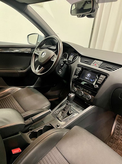 Skoda Octavia 14 of 24