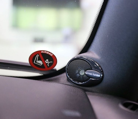 MINI Cooper 9 of 14