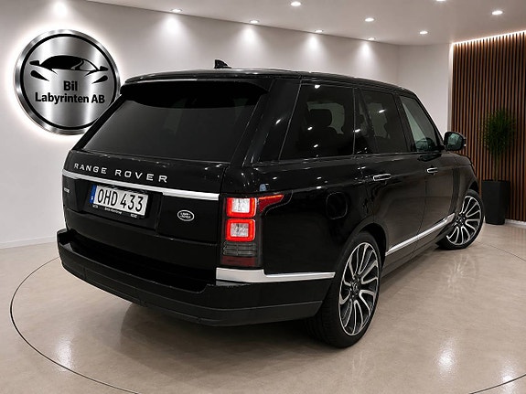 Land Rover Range Rover 2 of 5