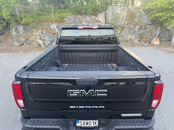 GMC Sierra 4 of 5
