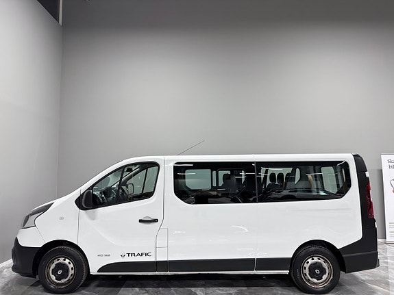 Renault Trafic 4 of 5