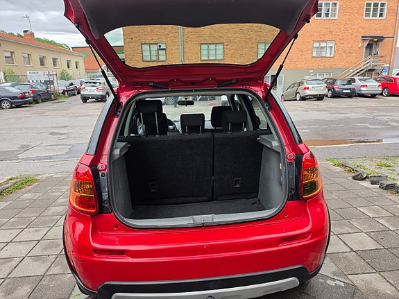 Suzuki SX4 12 of 23