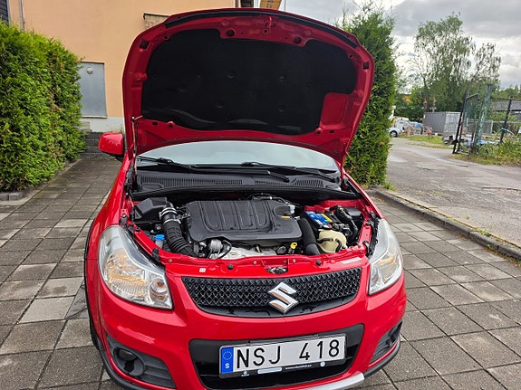 Suzuki SX4 16 of 23