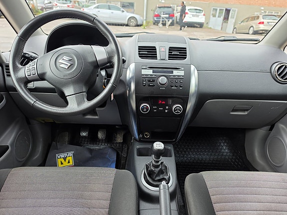Suzuki SX4 22 of 23