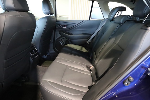 Subaru Outback 13 of 30