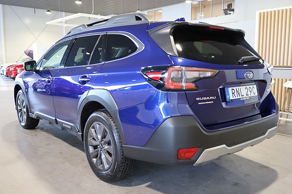 Subaru Outback 3 of 5