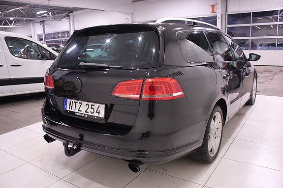 Volkswagen Passat 8 of 30