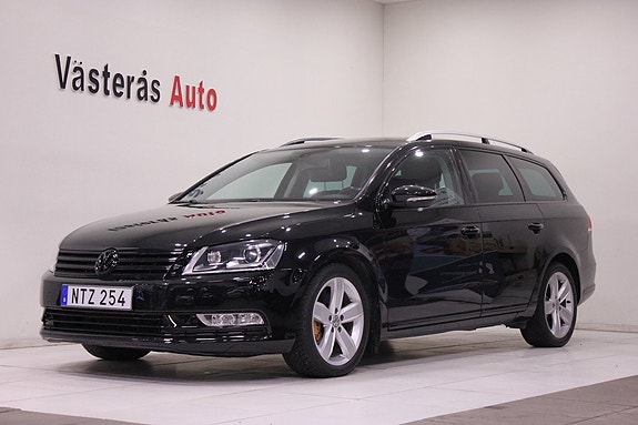 Volkswagen Passat 2 of 30