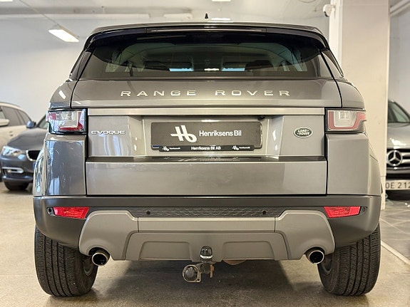 Land Rover Range Rover Evoque 7 of 12