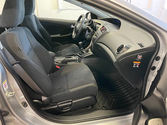 Honda Civic 18 of 27