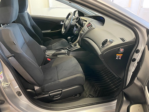 Honda Civic 19 of 27