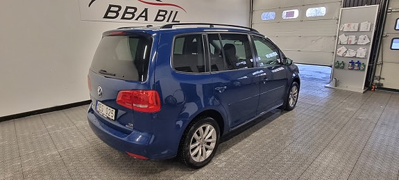 Volkswagen Touran 5 of 5