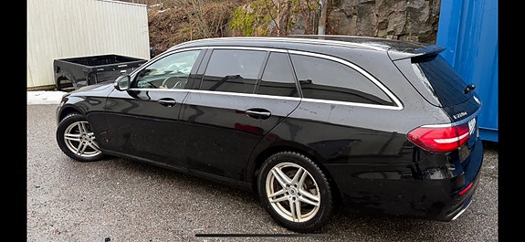 Mercedes-Benz E220 8 of 8
