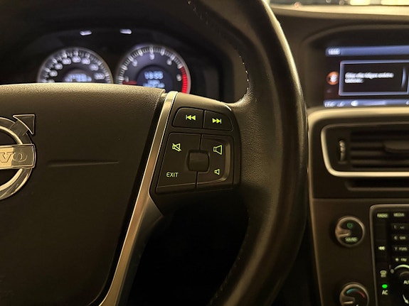 Volvo V60 15 of 23