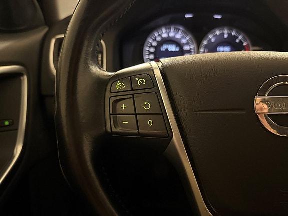 Volvo V60 14 of 23