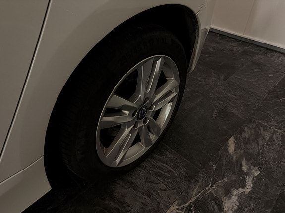 Volvo V60 3 of 23