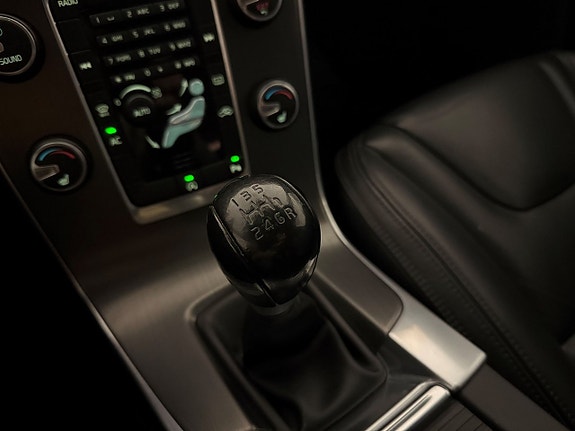 Volvo V60 16 of 23
