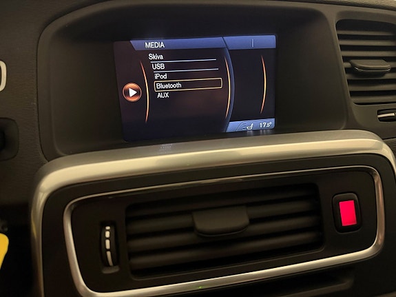 Volvo V60 21 of 23