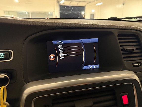 Volvo V60 18 of 23