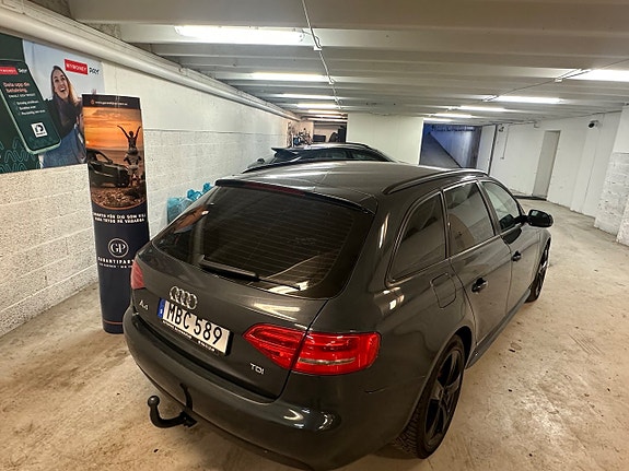 Audi A4 6 of 23