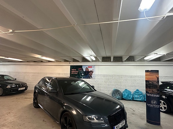 Audi A4 4 of 5
