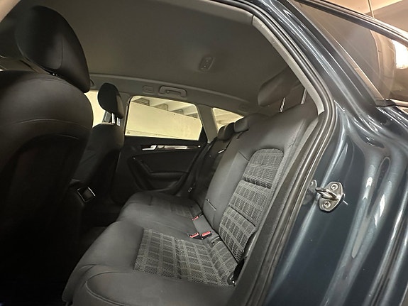 Audi A4 10 of 23