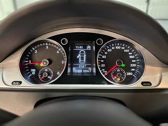 Volkswagen CC 19 of 22