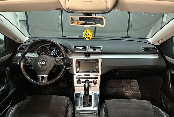 Volkswagen CC 13 of 22