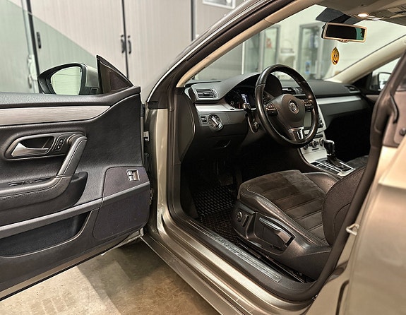 Volkswagen CC 7 of 22