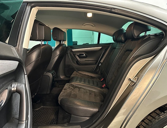 Volkswagen CC 11 of 22