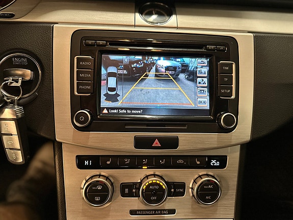 Volkswagen CC 17 of 22
