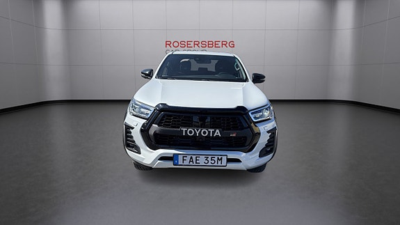 Toyota HiLux 7 of 17