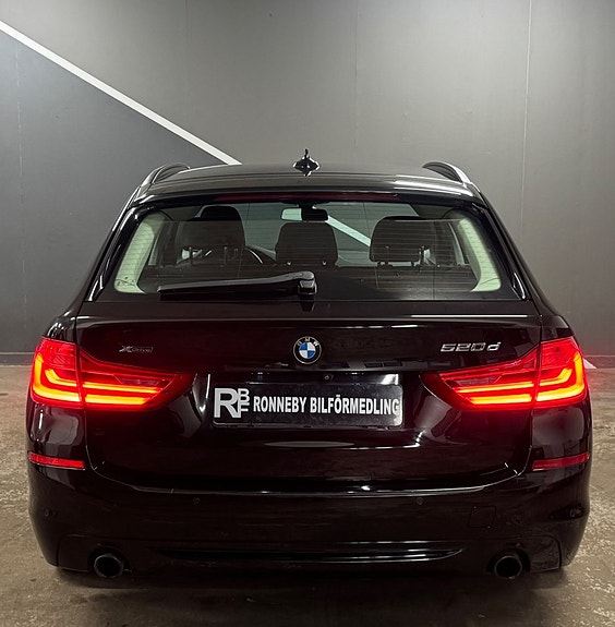 BMW 520d 4 of 5
