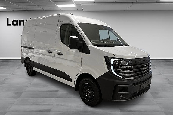 Nissan Interstar 3 of 5
