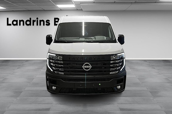 Nissan Interstar 2 of 5