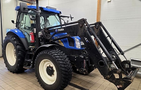 New Holland T6040