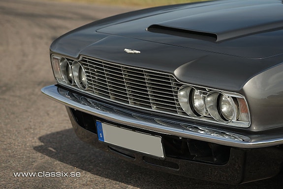 Aston Martin DBS 5 of 5