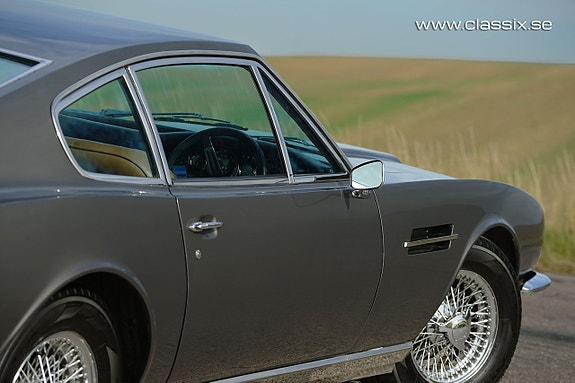 Aston Martin DBS 21 of 22