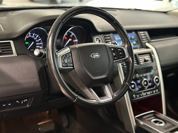 Land Rover Discovery Sport 12 of 30