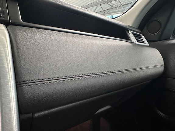Land Rover Discovery Sport 23 of 30