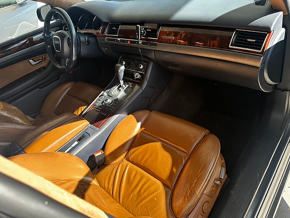 Audi A8 13 of 14