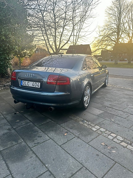 Audi A8 4 of 14