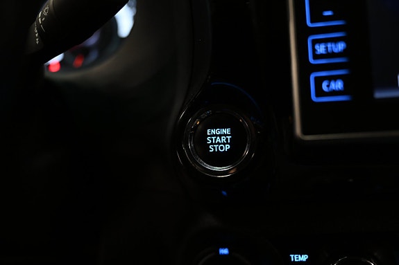 Toyota HiLux 25 of 29