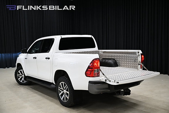 Toyota HiLux 6 of 29